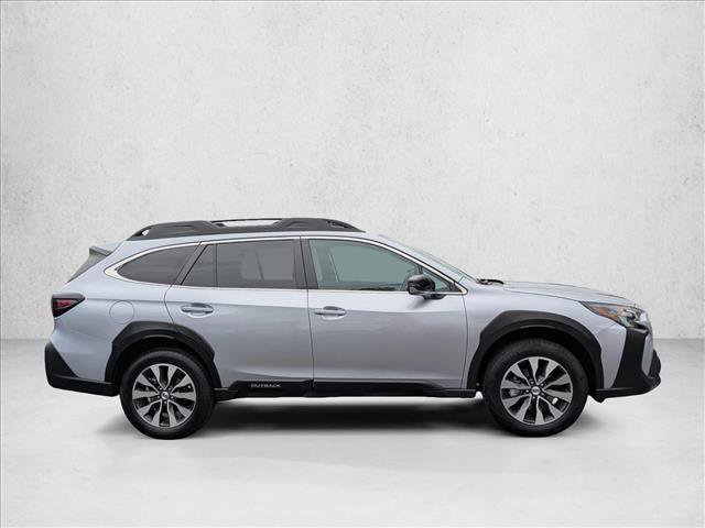 Used 2025 Subaru Outback Limited AWD/4WD image 5