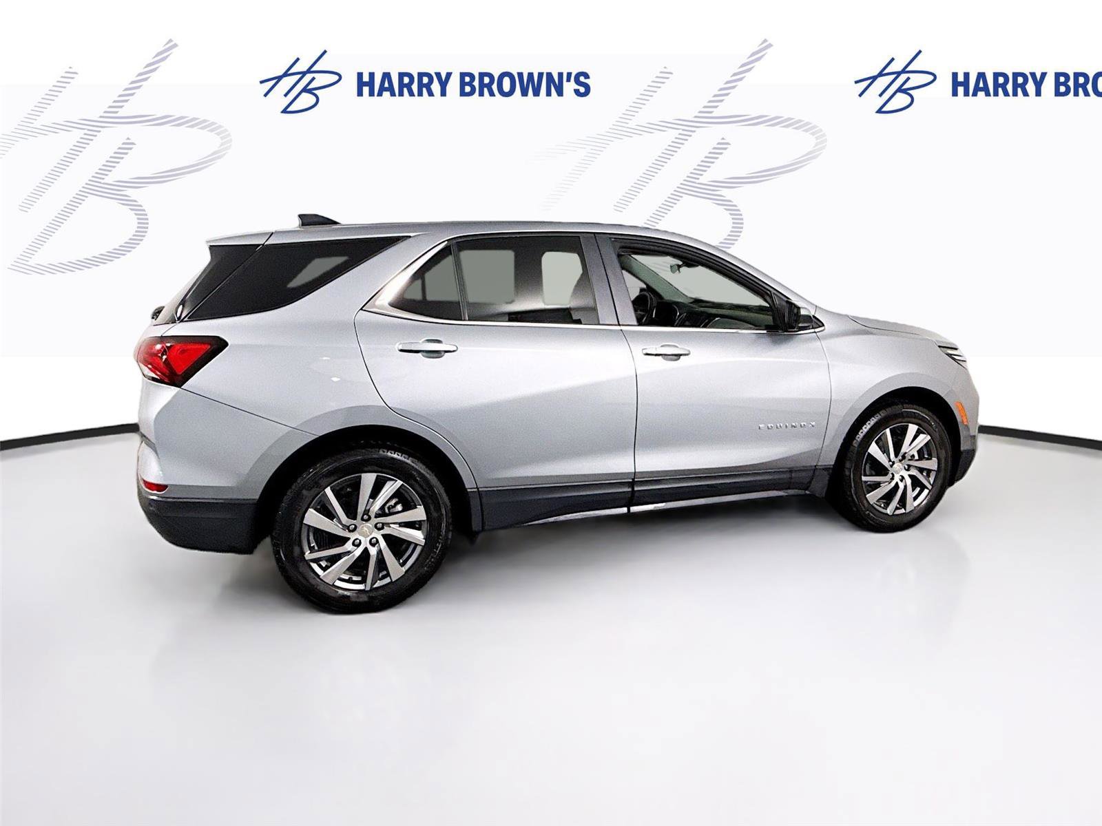 Used 2024 Chevrolet Equinox LT w/ LPO, Floor Liner Package image 30