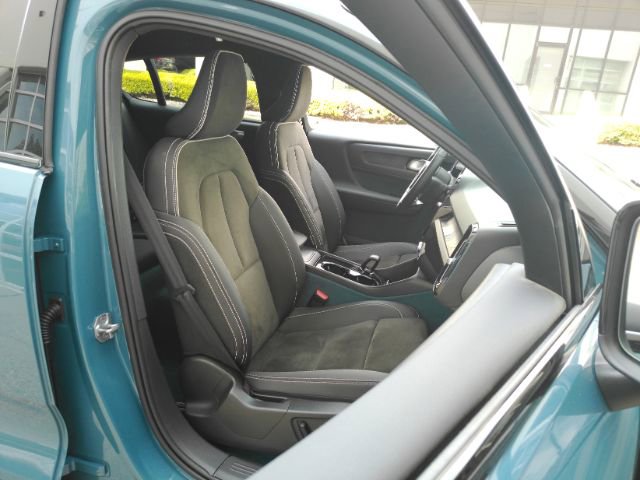 Used 2022 Volvo C40 P8 Recharge Ultimate AWD/4WD image 24