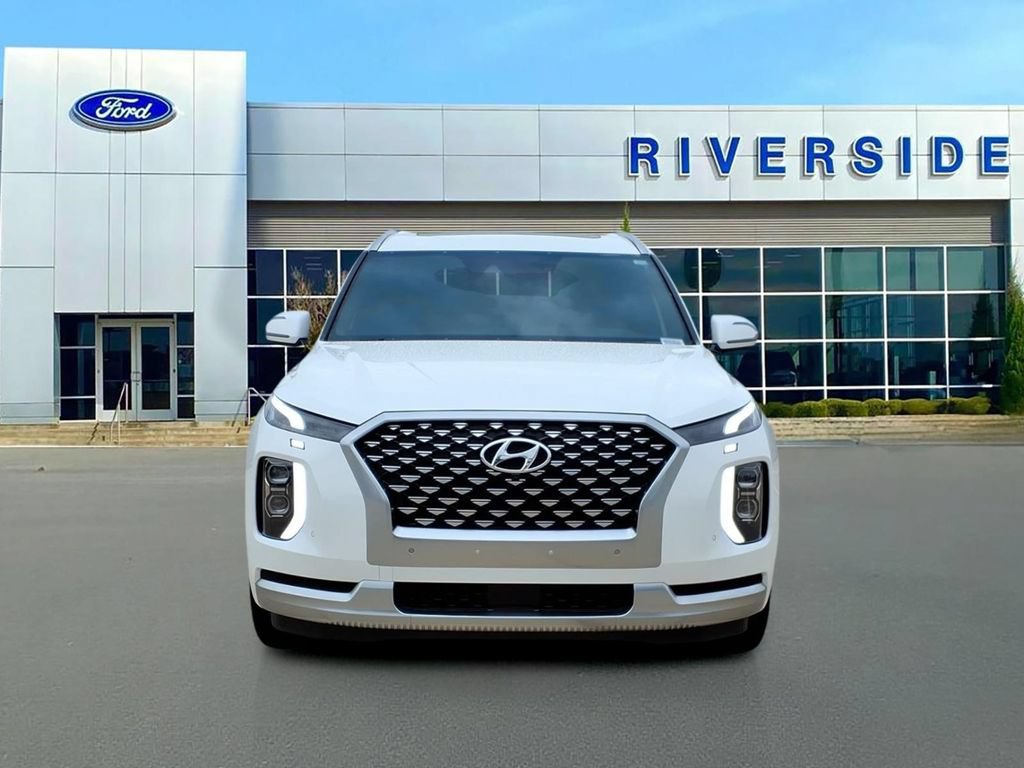 Used 2022 Hyundai Palisade Calligraphy FWD image 2