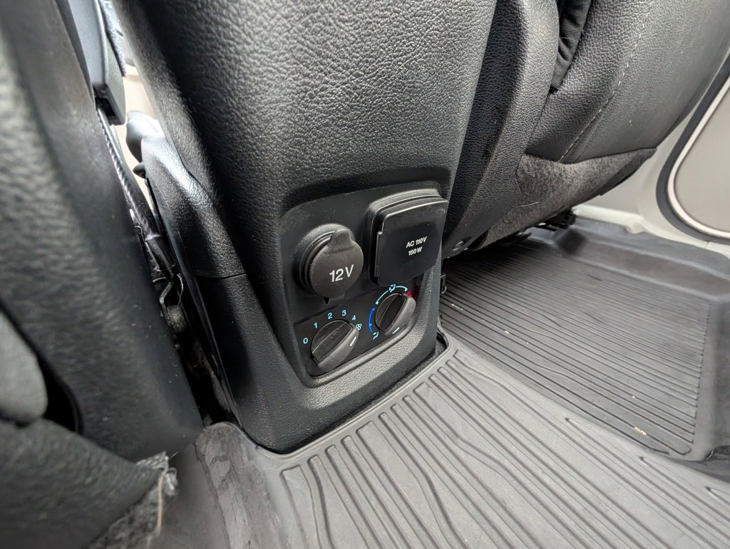 Used 2020 Ford Transit Connect Titanium w/ Trailer Tow Package image 34