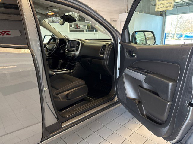 Used 2021 Chevrolet Colorado LT w/ Fleet Safety Package image 28