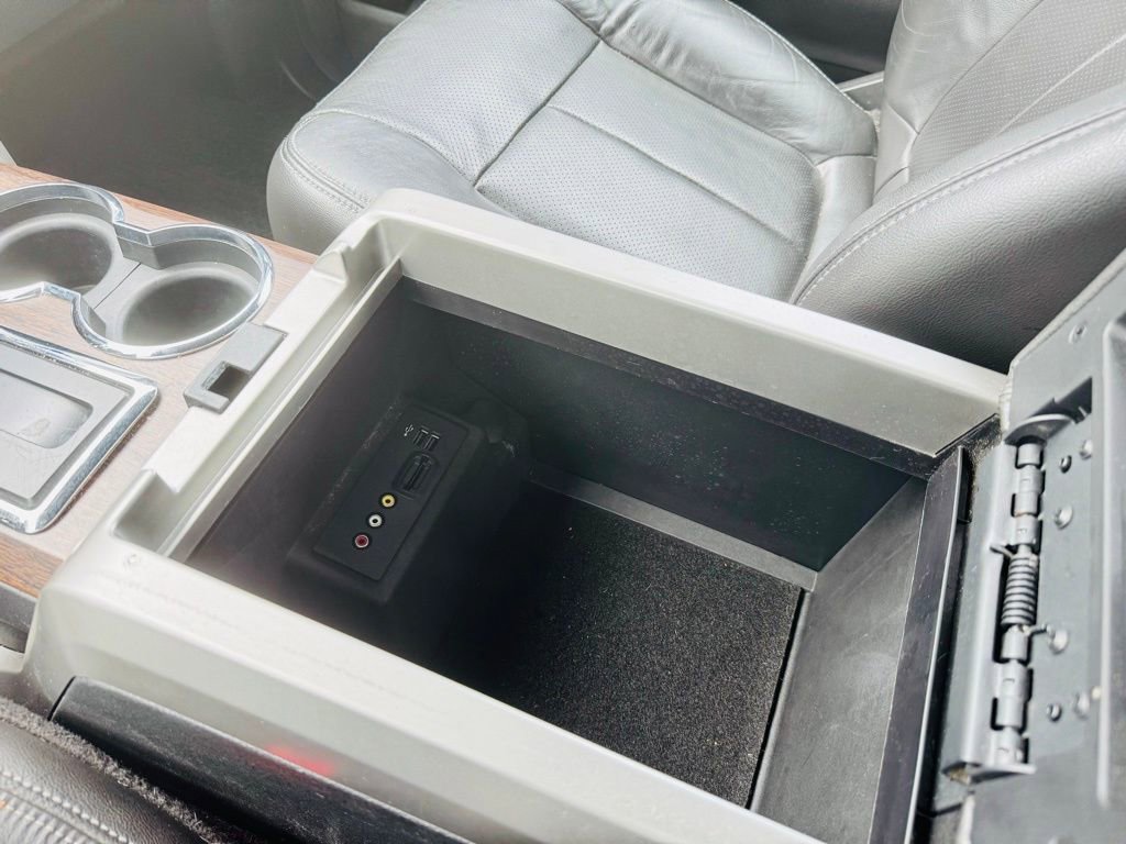 Used 2013 Ford F150 Lariat w/ Lariat Chrome Pkg image 23