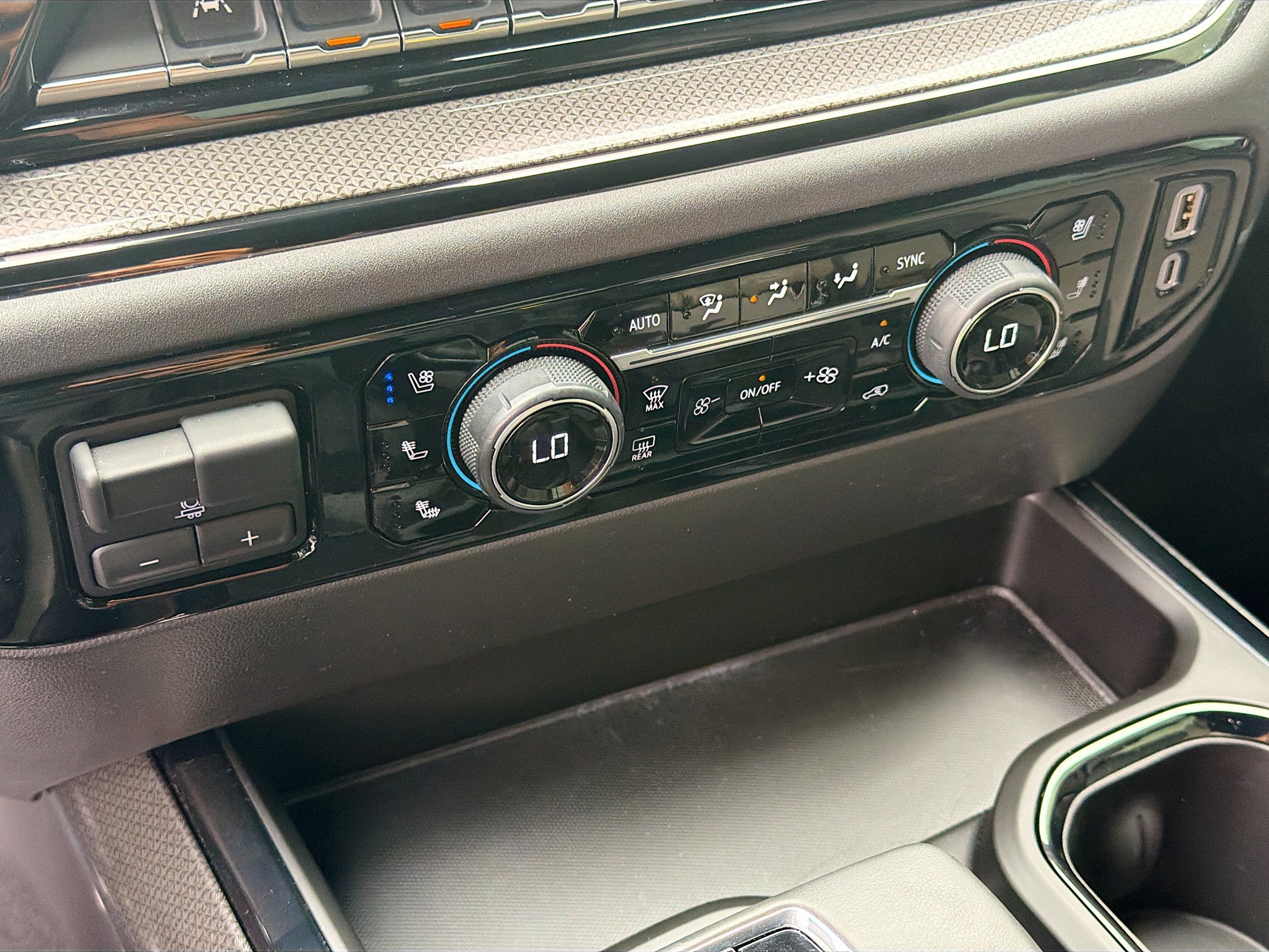 Used 2024 Chevrolet Silverado 1500 ZR2 w/ ZR2 Bison Edition image 34