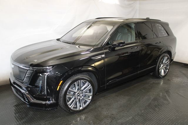 Used 2026 Cadillac Vistiq Platinum w/ LPO, Floor Liner Package AWD/4WD image 2