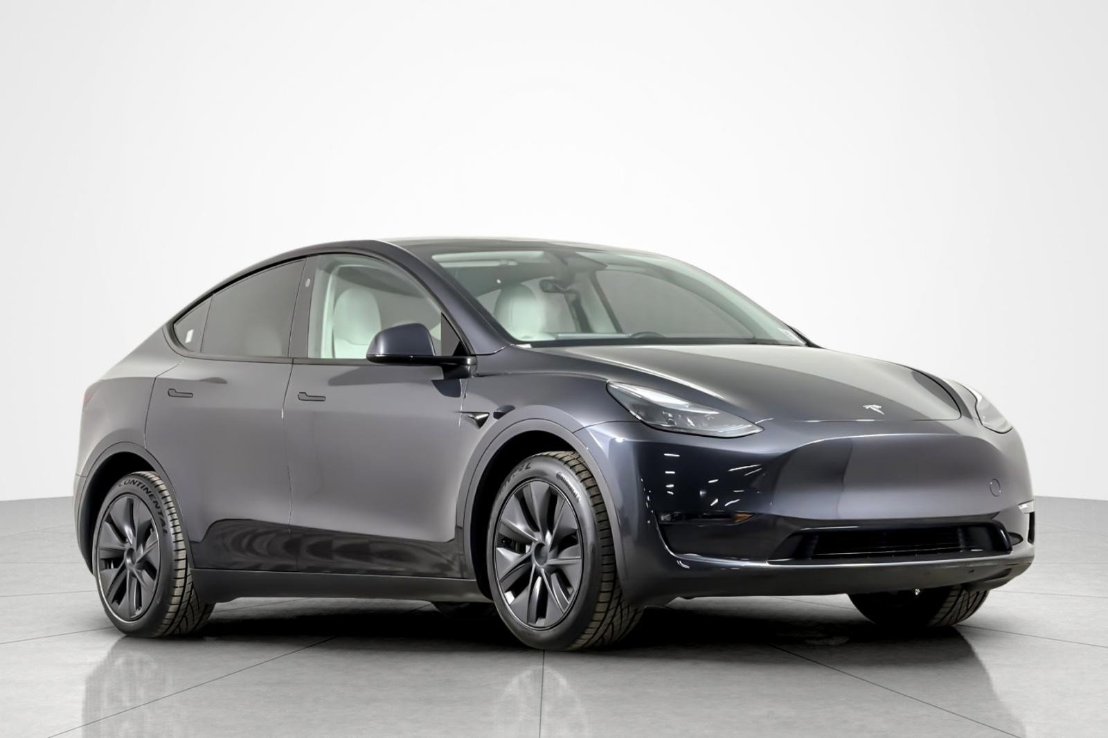 Used 2025 Tesla Model Y Long Range AWD/4WD image 7