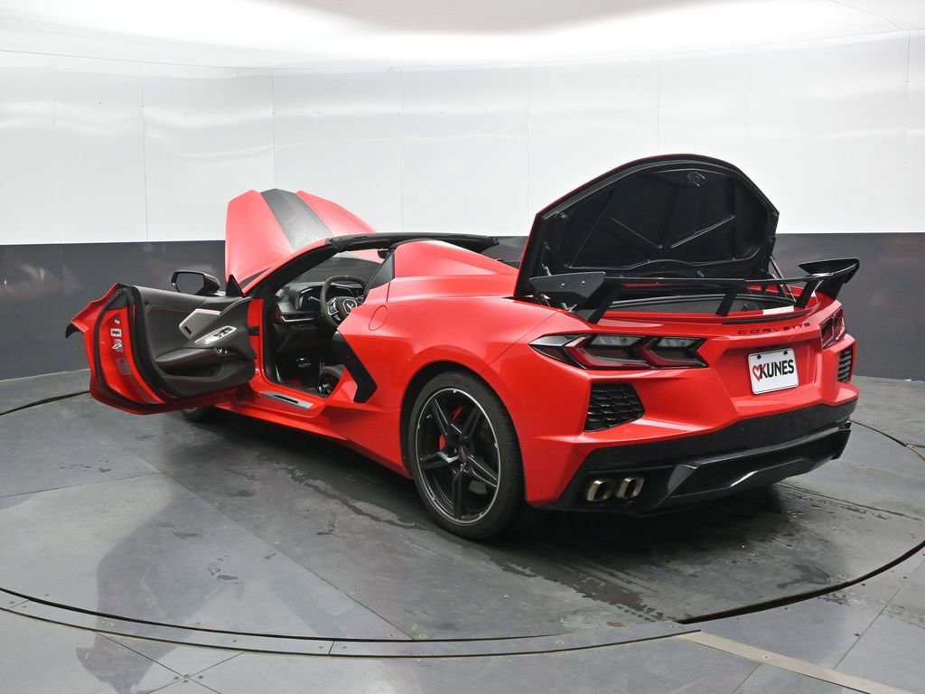Used 2022 Chevrolet Corvette Stingray Premium Conv w/ Z51 Performance Package RWD image 49