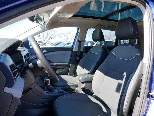 Certified 2023 Volkswagen Taos SE w/ Panoramic Sunroof Package image 15