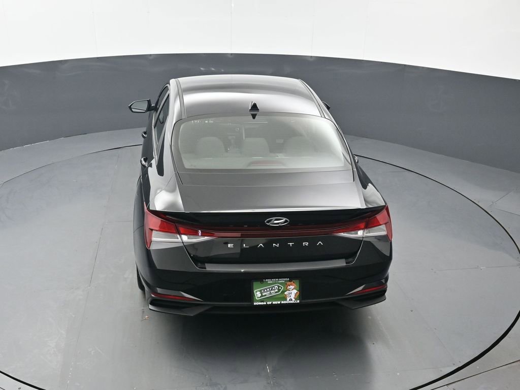 Used 2023 Hyundai Elantra SEL w/ Convenience Package FWD image 35