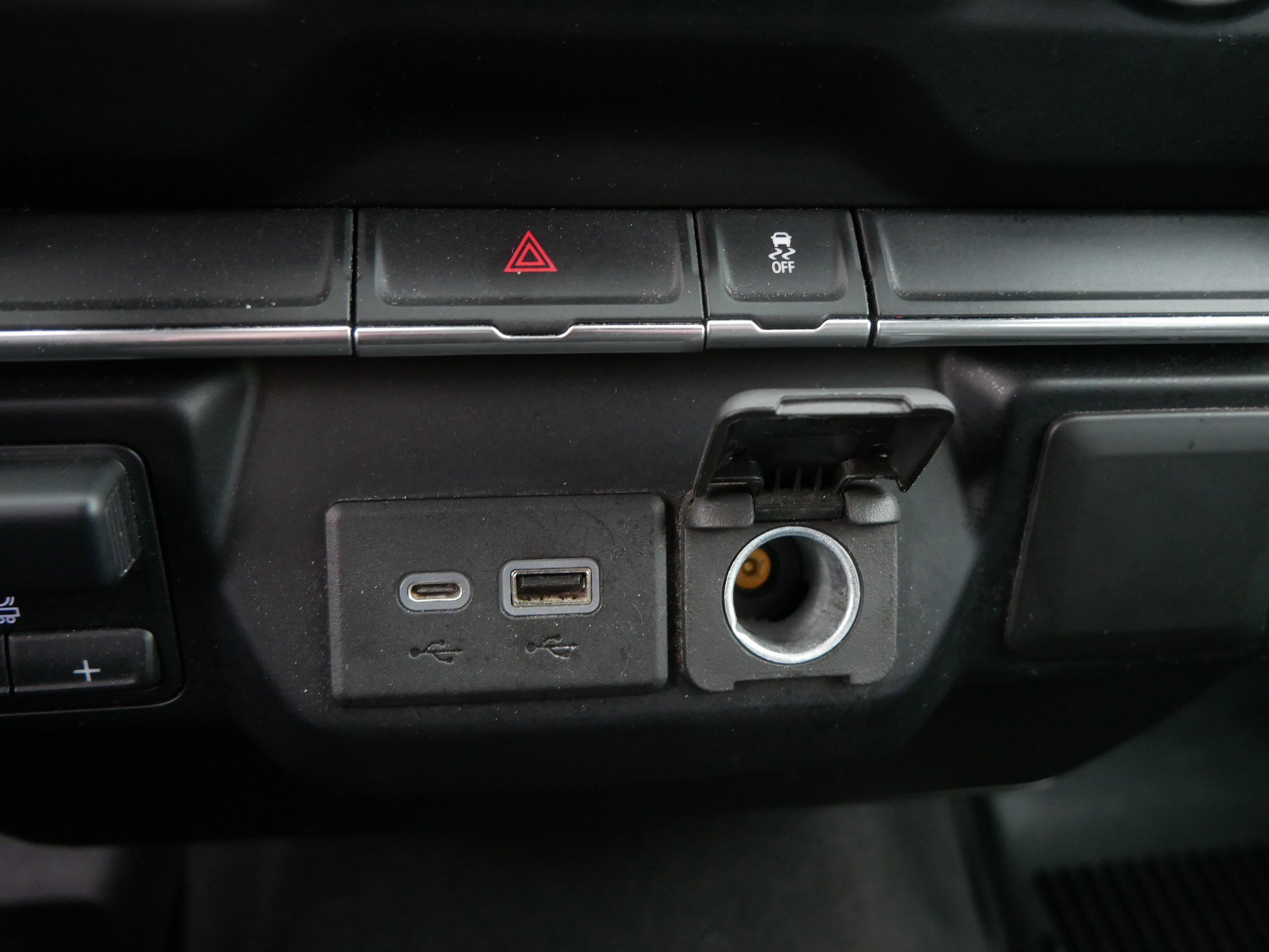 Used 2020 GMC Sierra 2500 SLE AWD/4WD image 29