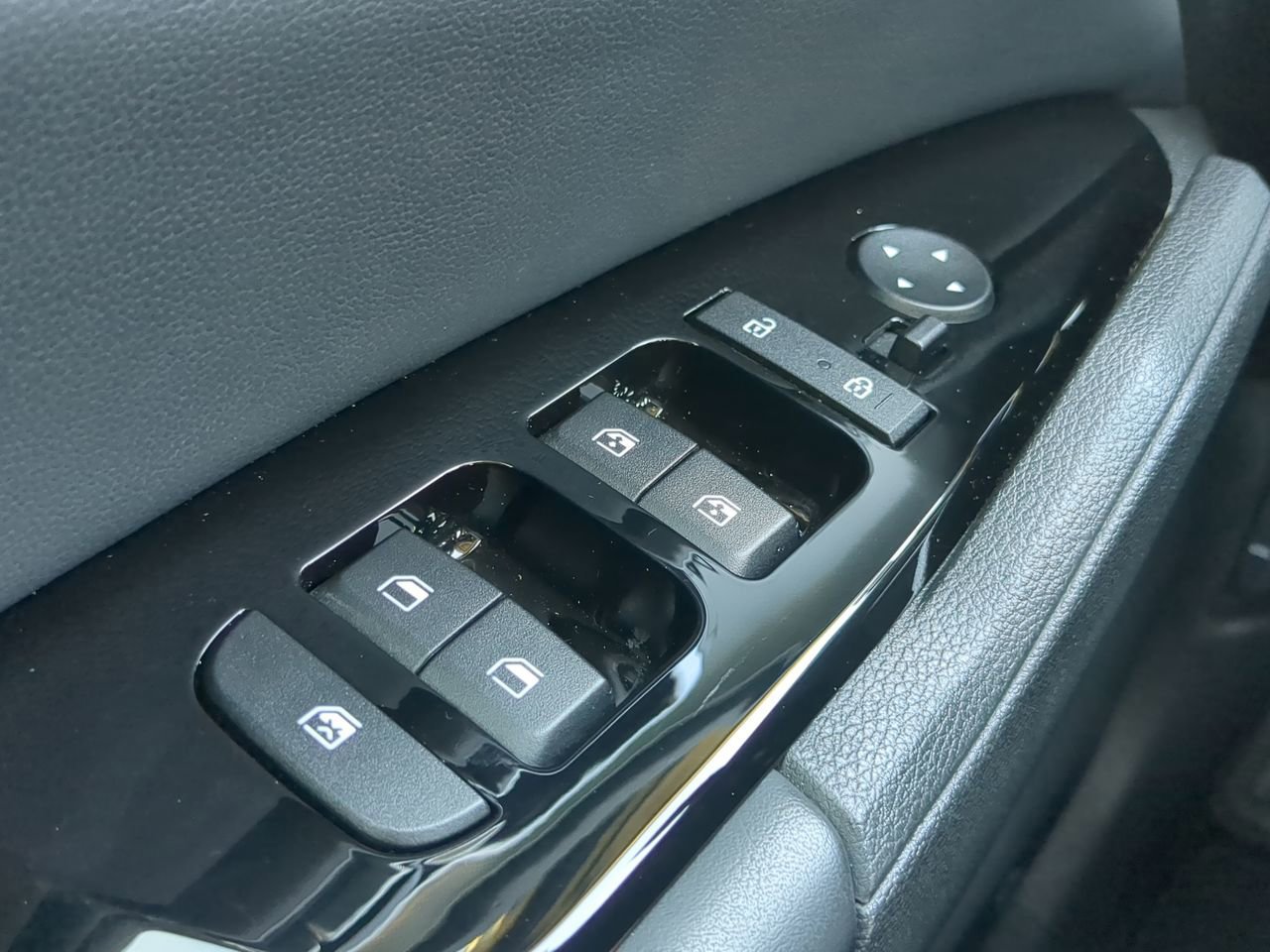 New 2026 Kia Sportage EX AWD/4WD image 22