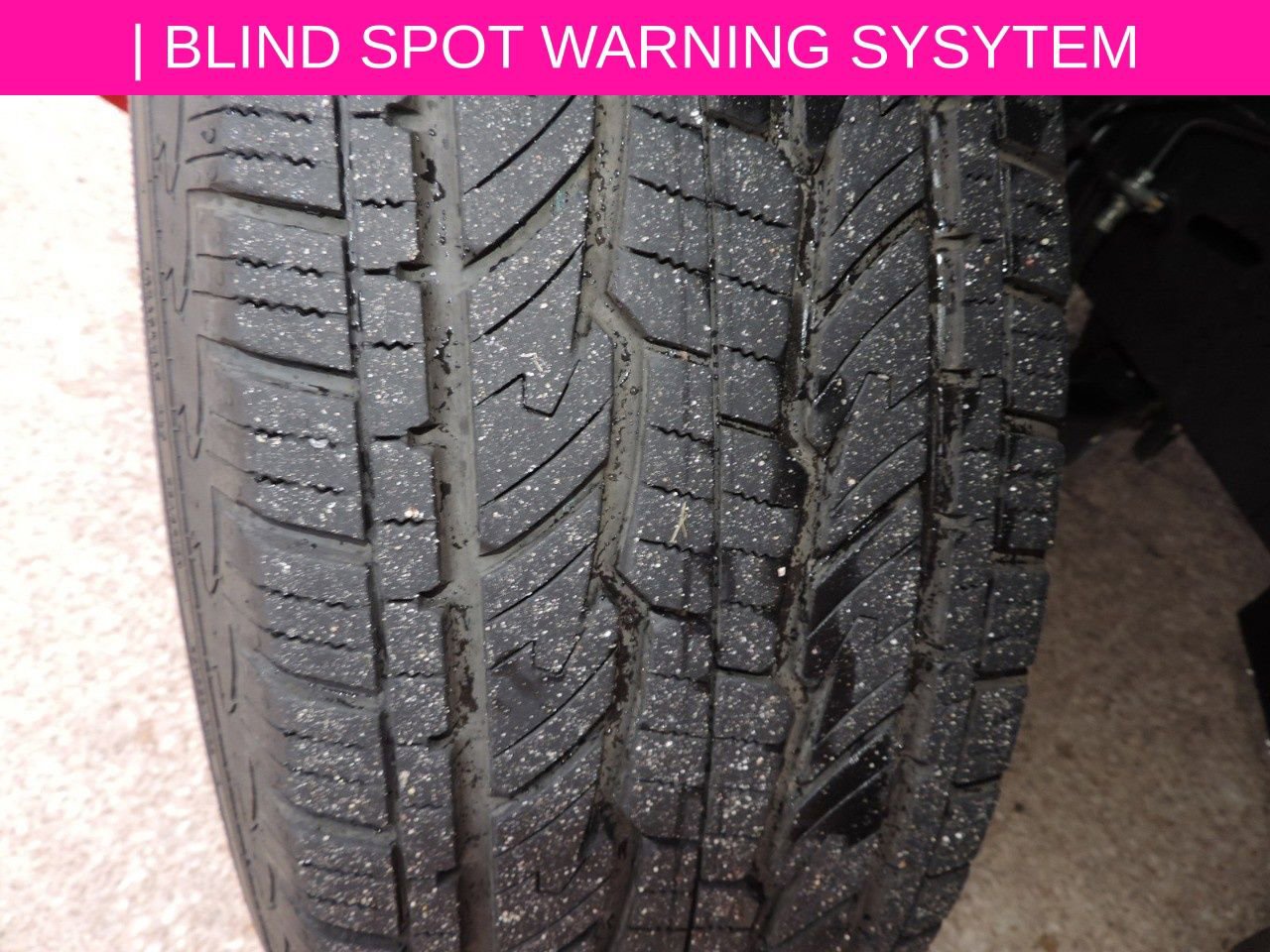 Certified 2024 Nissan Titan SV w/ SV Convenience Package image 12