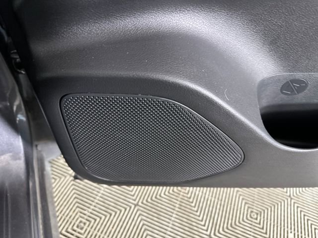 Used 2024 Nissan Rogue S image 29