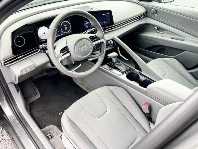 New 2025 Hyundai Elantra SEL image 15