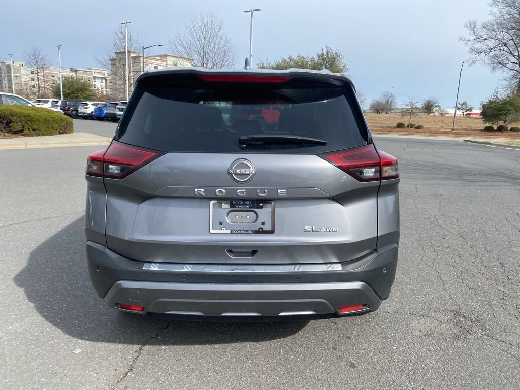 Used 2023 Nissan Rogue SL w/ SL Premium Package image 4
