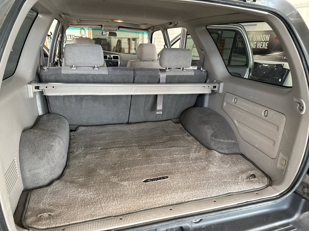 Used 2002 Toyota 4Runner SR5 image 39