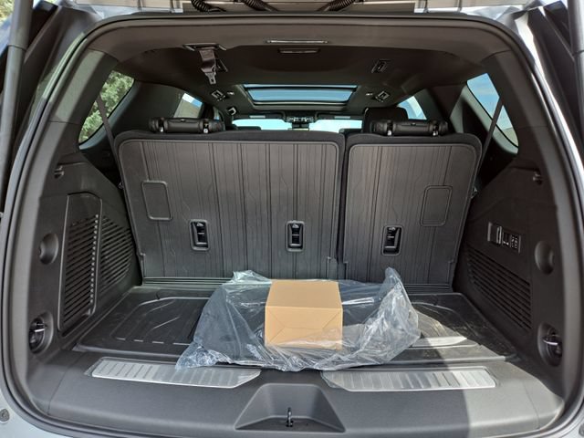 New 2026 GMC Yukon Denali w/ Denali Reserve Package AWD/4WD image 37