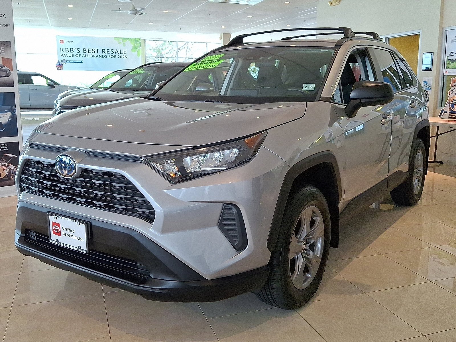 Certified 2022 Toyota RAV4 LE image 3