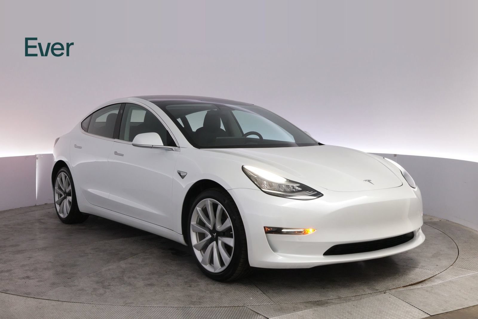 Used 2018 Tesla Model 3 Long Range RWD image 13