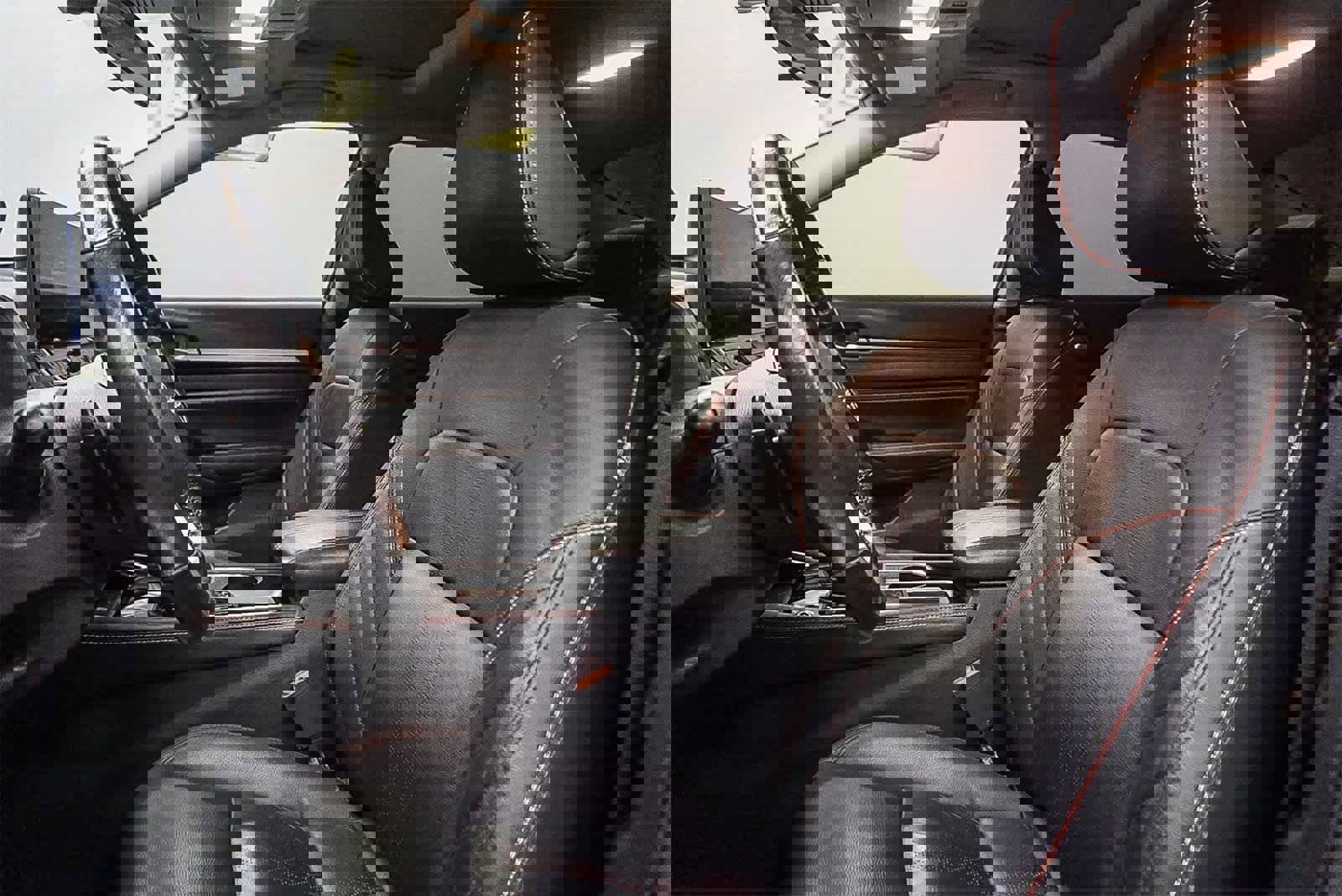 Used 2023 Nissan Altima 2.5 SR w/ SR Premium Package image 18