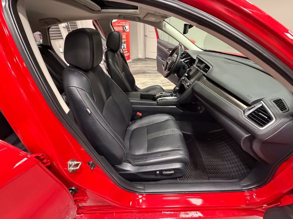 Used 2020 Honda Civic Touring image 41