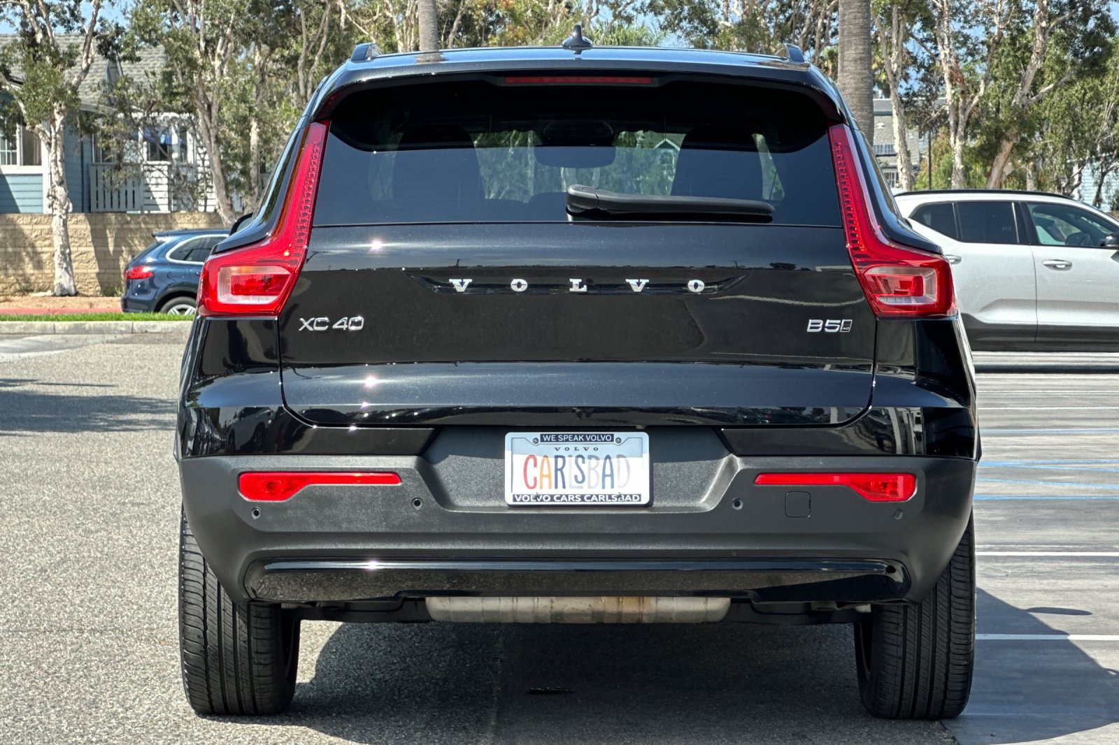 Certified 2026 Volvo XC40 B5 Plus AWD/4WD image 5