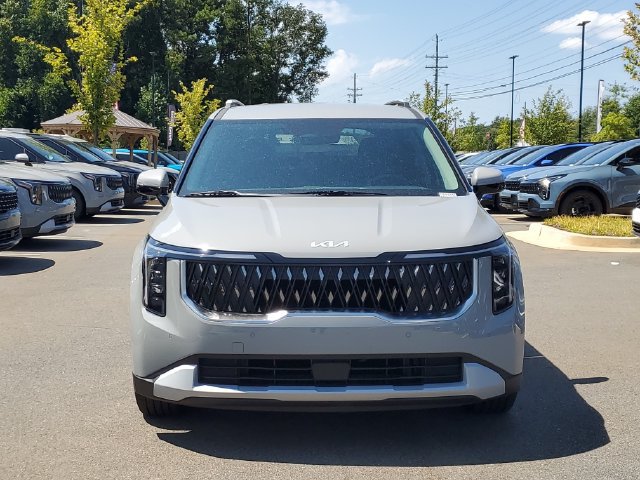 New 2026 Kia Carnival EX FWD image 2
