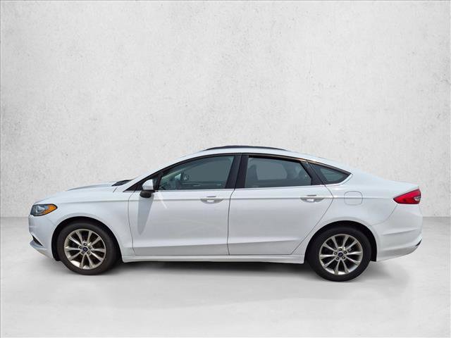 Used 2017 Ford Fusion SE FWD image 8