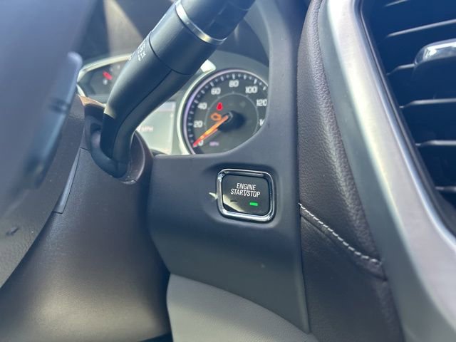 Used 2023 GMC Acadia SLT image 31