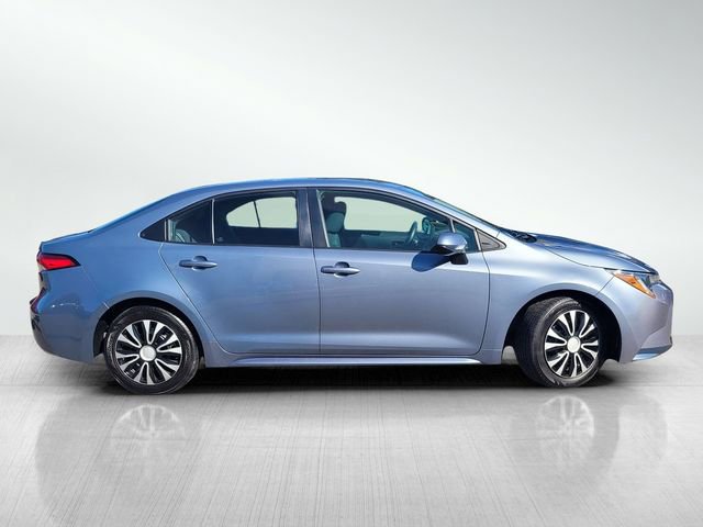 Used 2023 Toyota Corolla LE FWD image 3