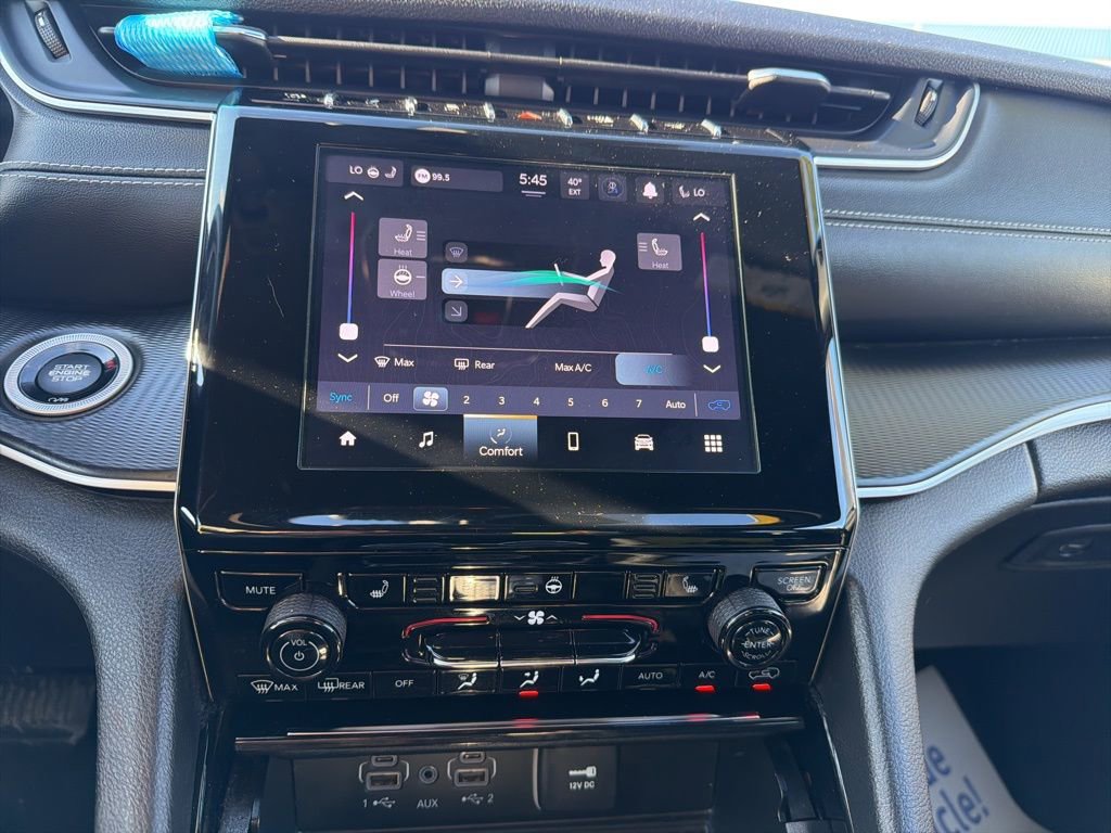 Used 2023 Jeep Grand Cherokee Altitude image 20