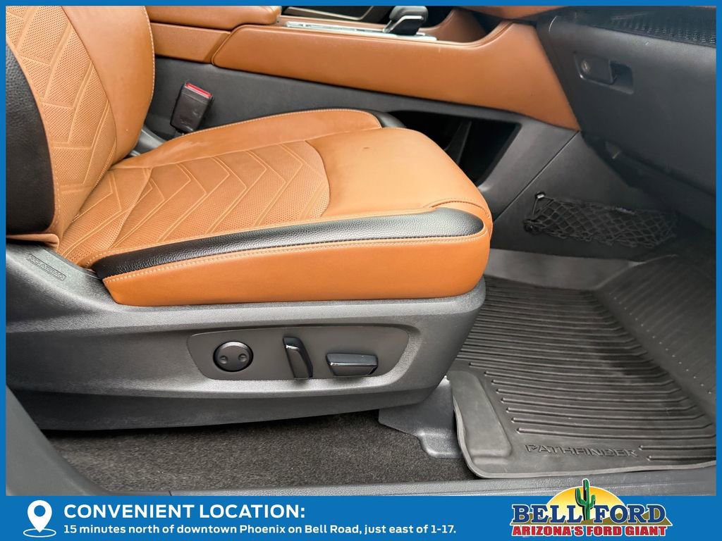 Used 2024 Nissan Pathfinder Platinum image 10