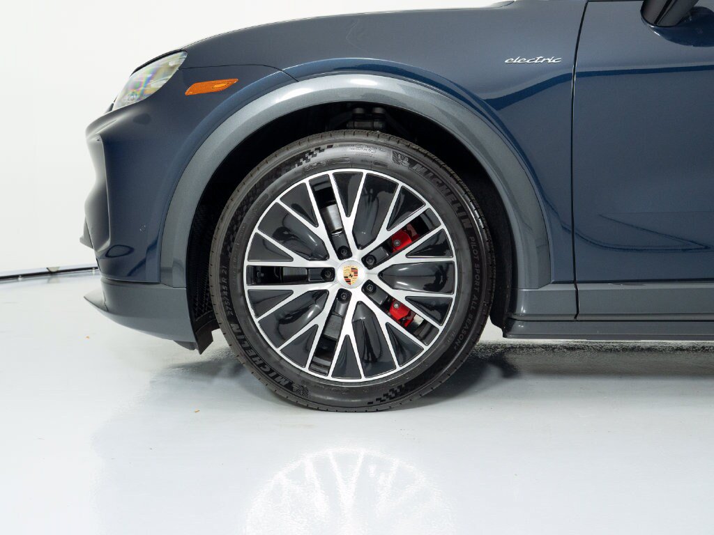 New 2026 Porsche Cayenne S AWD/4WD image 15