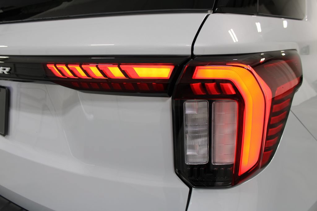 New 2026 Ford Explorer Active RWD image 25