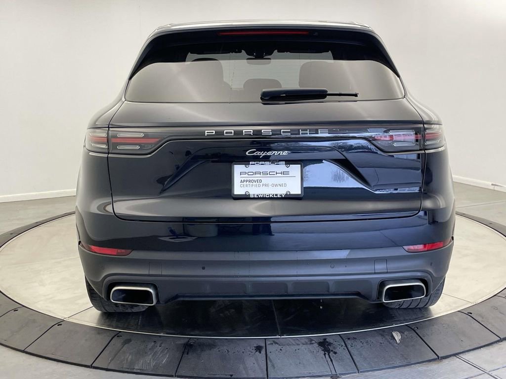 Used 2022 Porsche Cayenne image 6