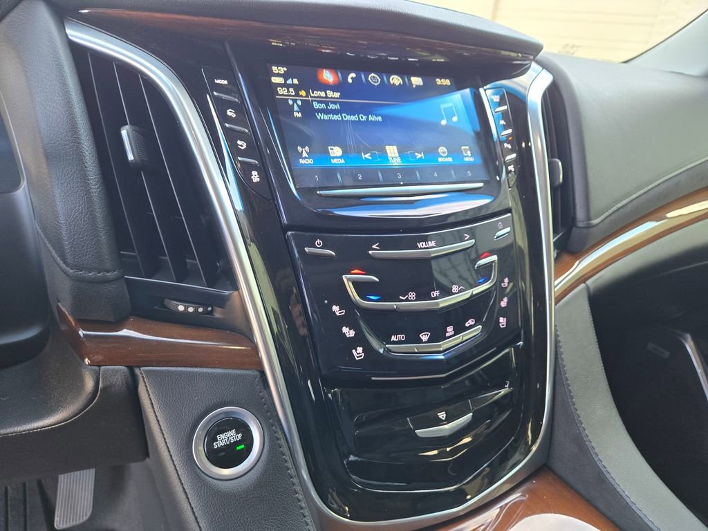 Used 2019 Cadillac Escalade Premium Luxury image 18