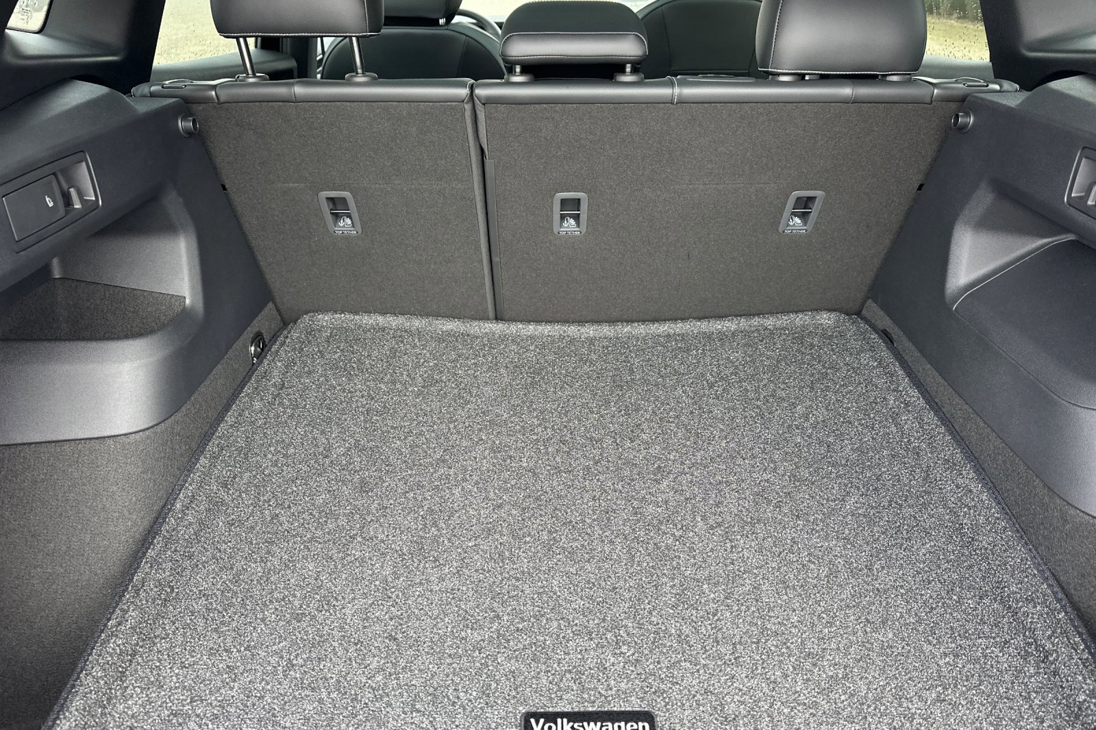 New 2026 Volkswagen Tiguan SE R-Line image 15
