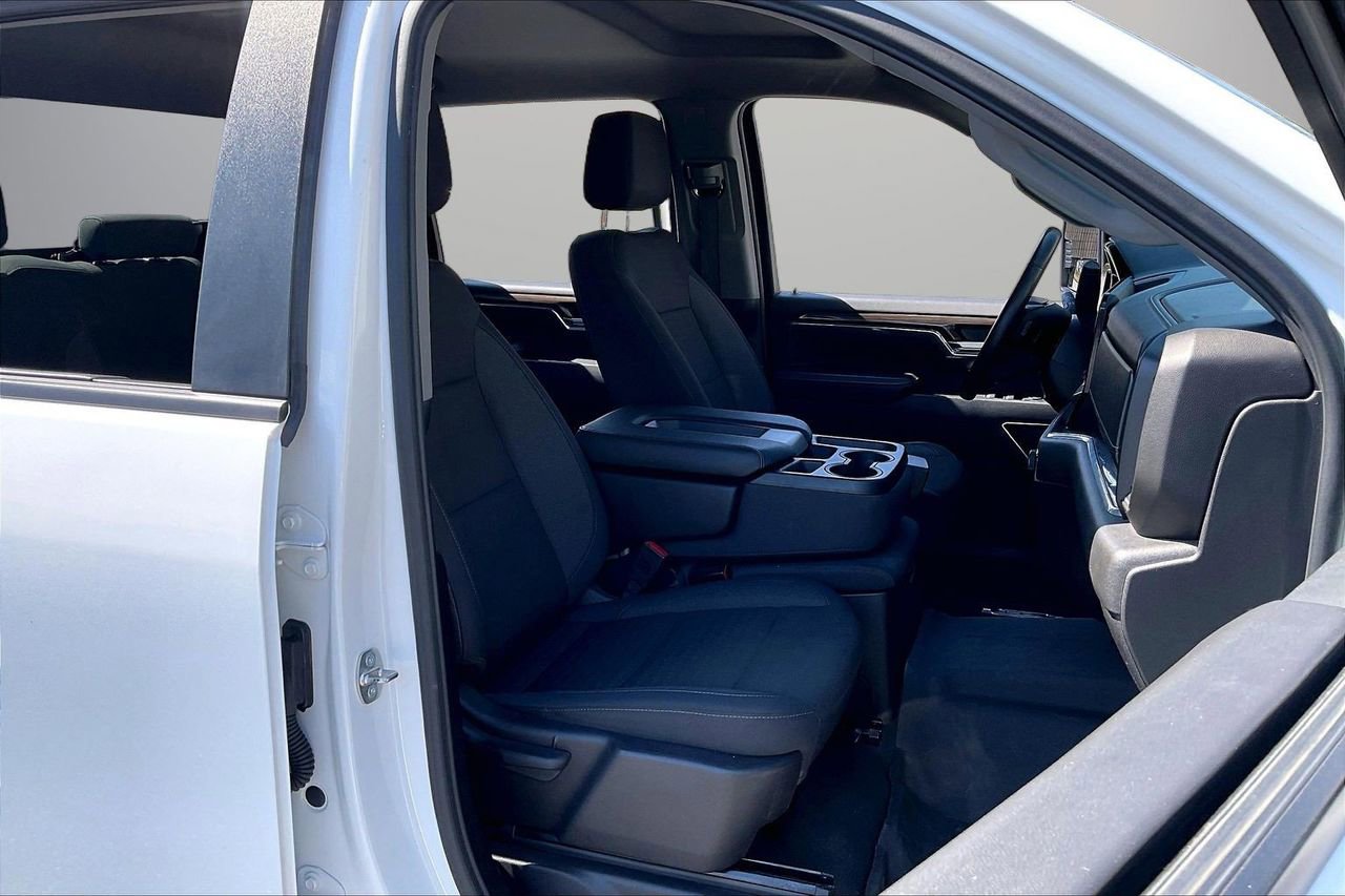 Used 2024 Chevrolet Silverado 2500 LT image 23