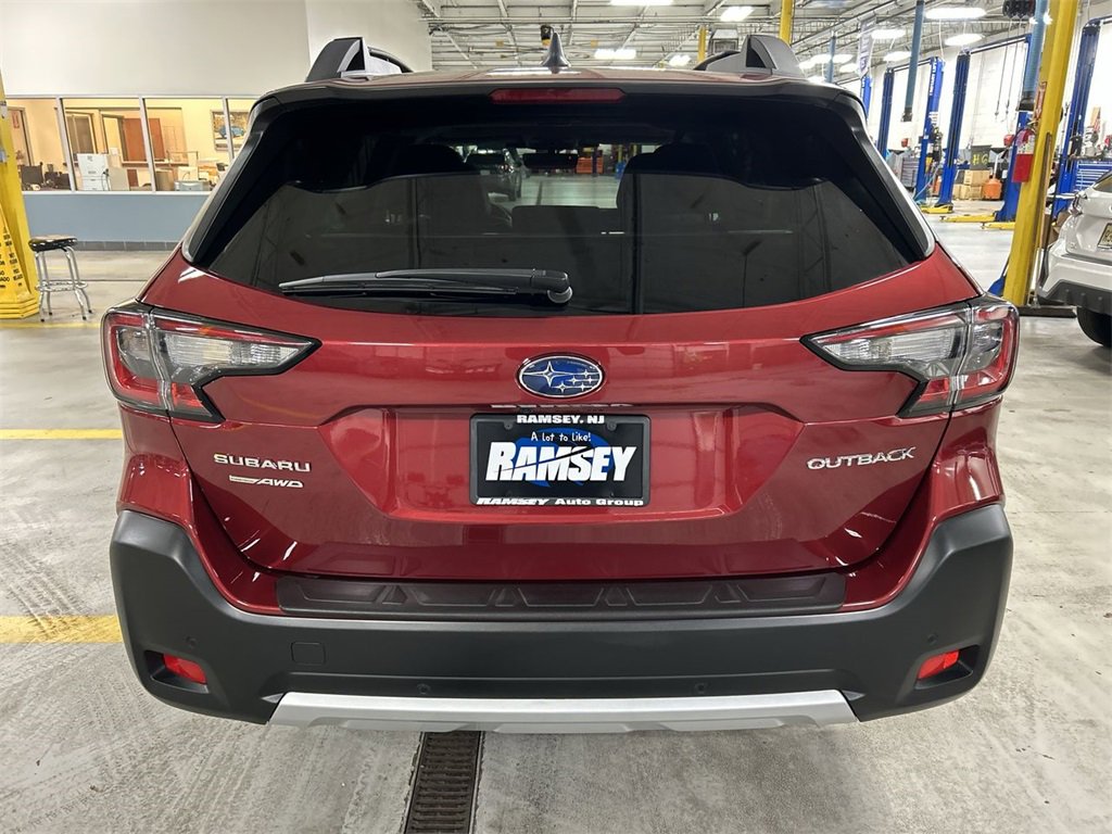 Certified 2025 Subaru Outback Limited image 26