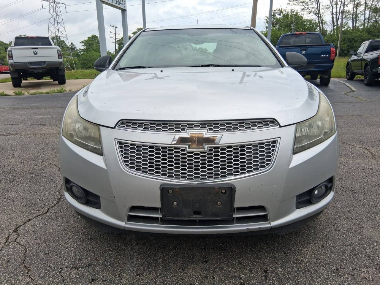Used 2011 Chevrolet Cruze LT FWD image 2