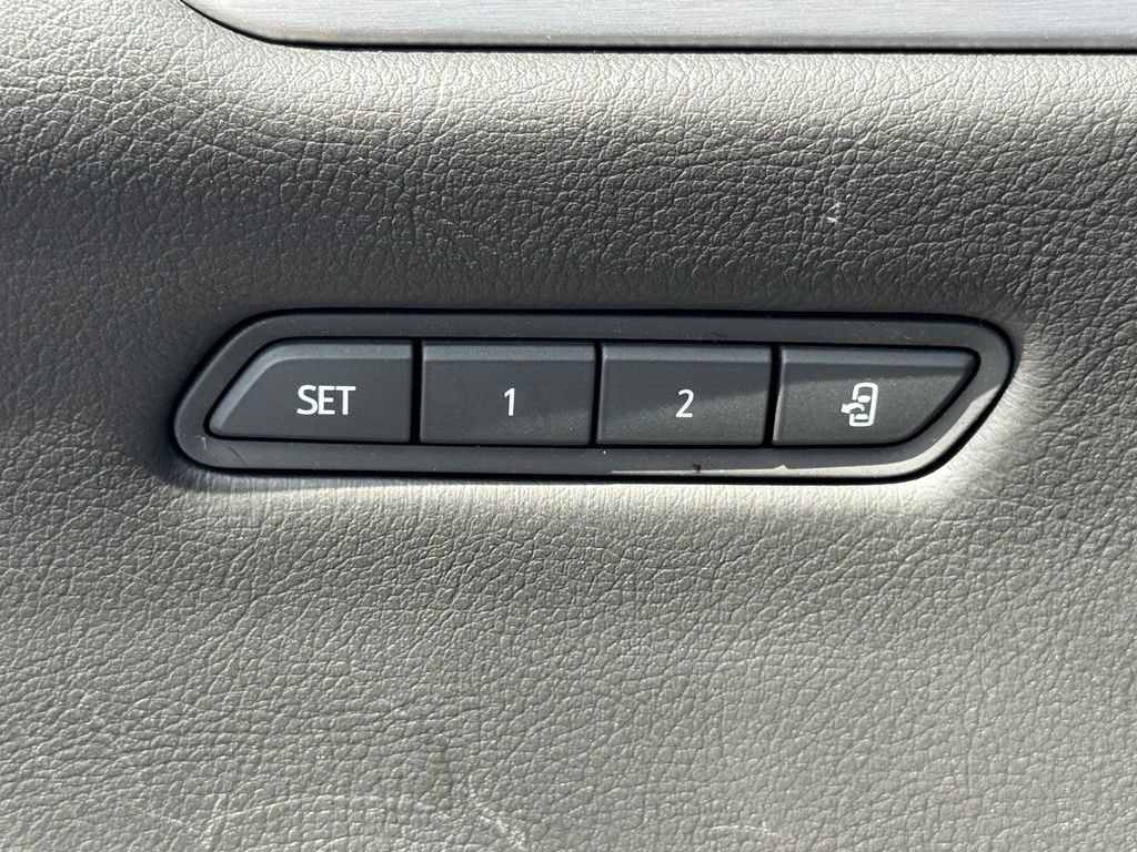 Certified 2022 Cadillac XT5 Premium Luxury AWD/4WD image 19