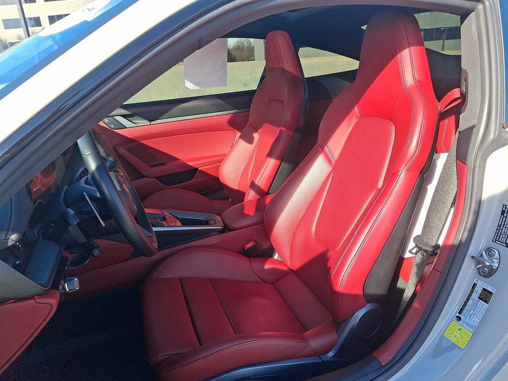 Used 2024 Porsche 911 Carrera 4 image 5