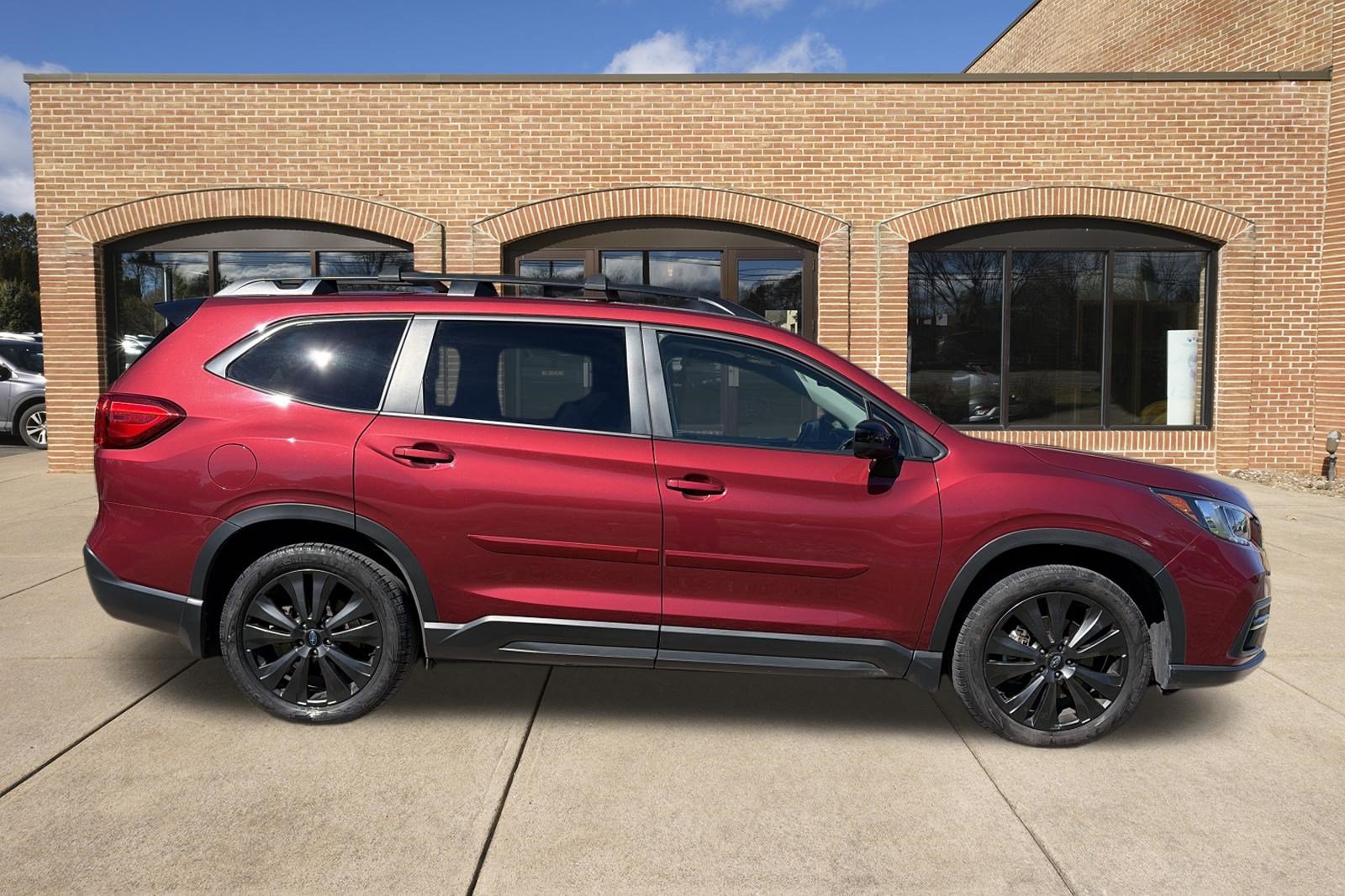 Used 2022 Subaru Ascent Onyx Edition AWD/4WD image 2
