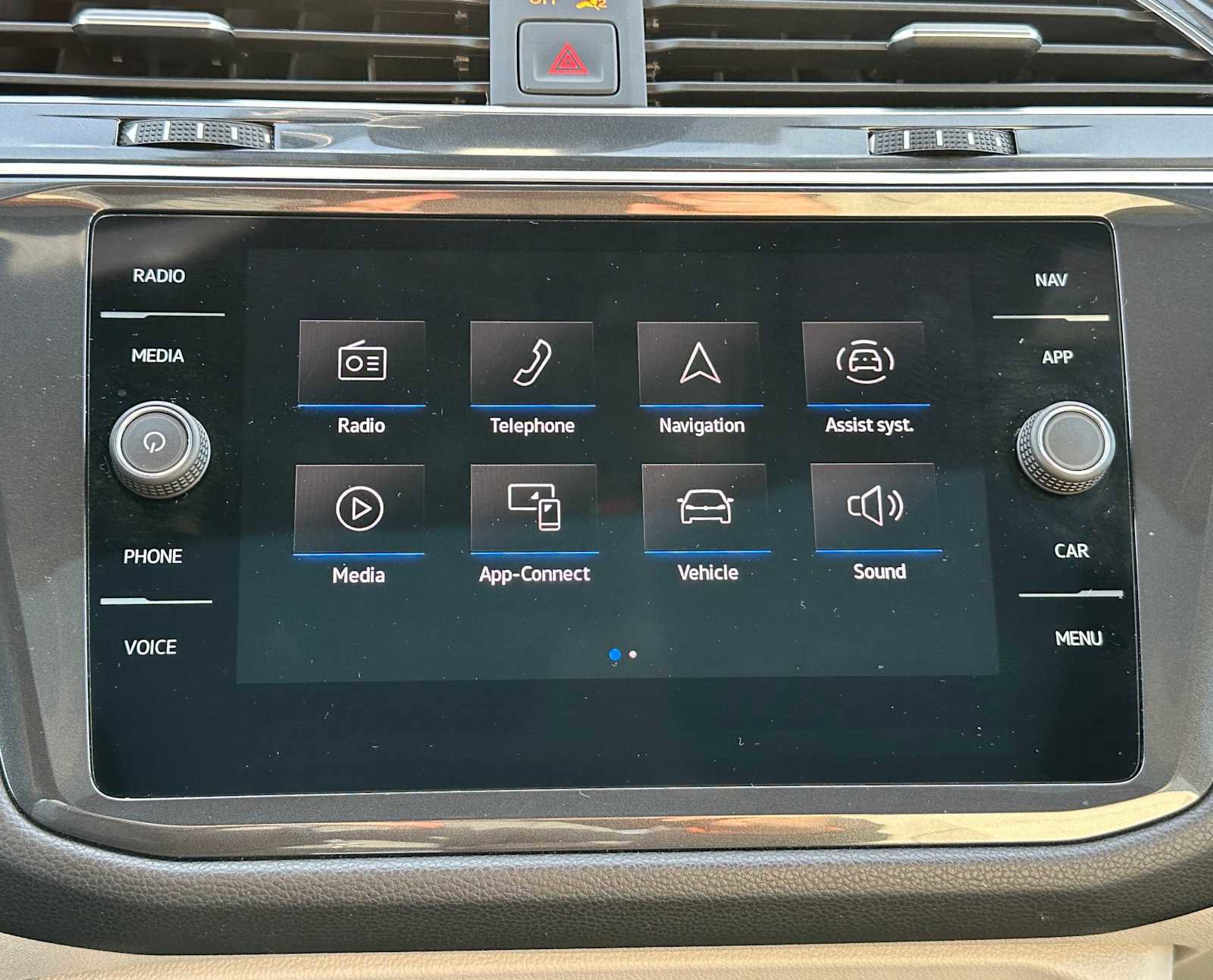 Used 2022 Volkswagen Tiguan SEL R-Line image 27