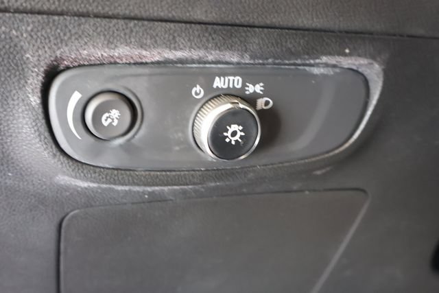 Used 2024 Buick Encore GX Sport Touring AWD/4WD image 22
