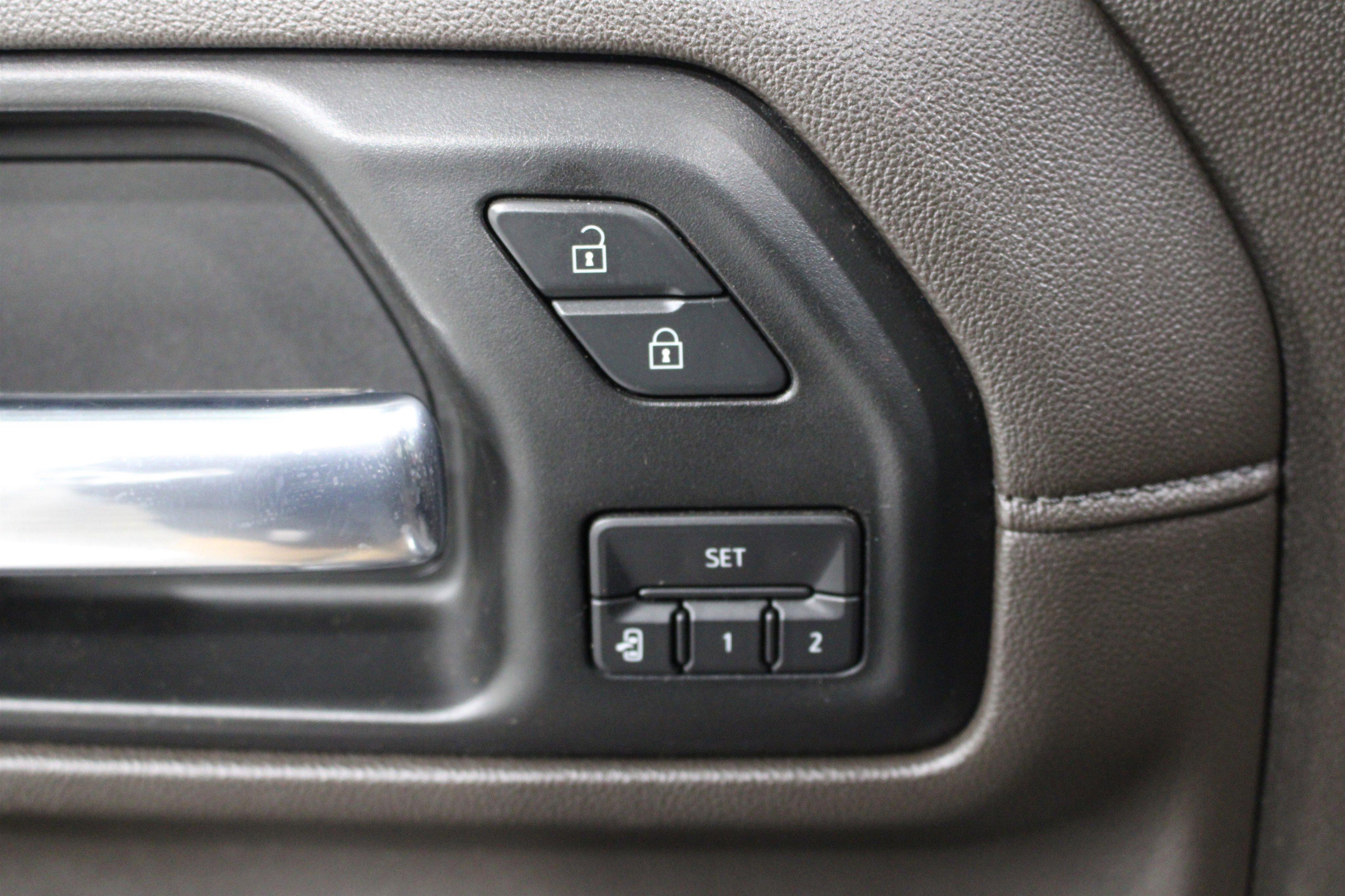 Used 2020 GMC Sierra 2500 Denali AWD/4WD image 9