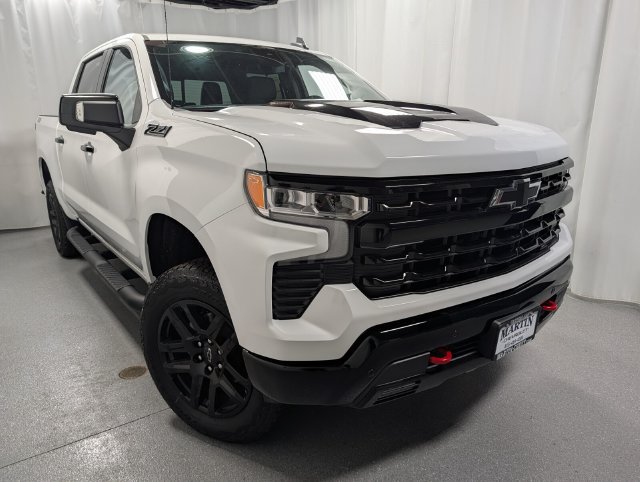 New 2026 Chevrolet Silverado 1500 LT Trail Boss w/ LT Trail Boss Premium Package AWD/4WD image 2