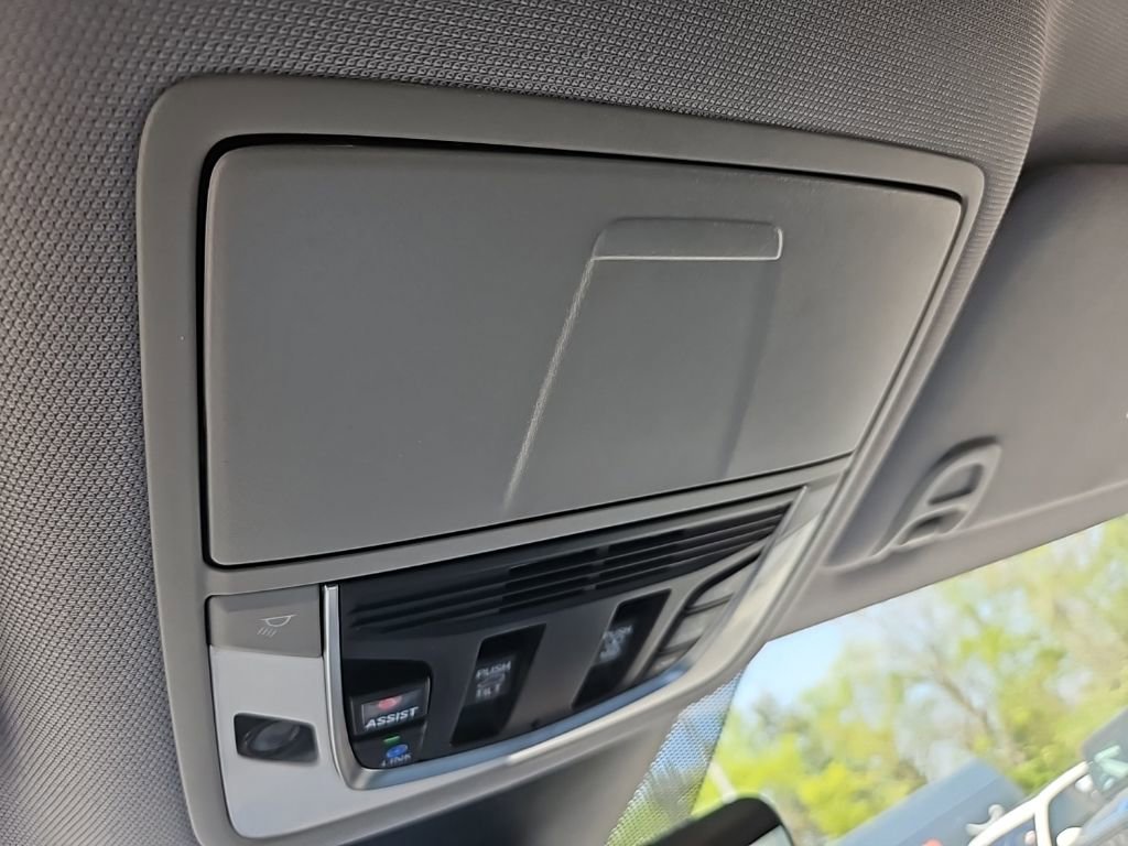 Used 2023 Acura MDX SH-AWD w/ Technology Package image 20