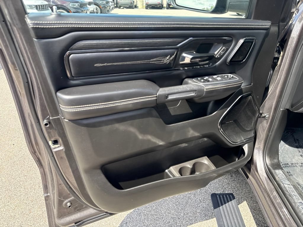 Used 2023 RAM 1500 Limited AWD/4WD image 17