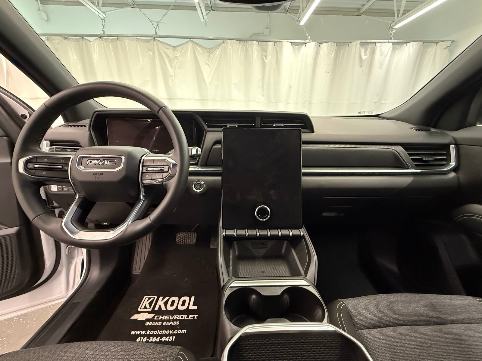 Used 2026 GMC Terrain Elevation image 17